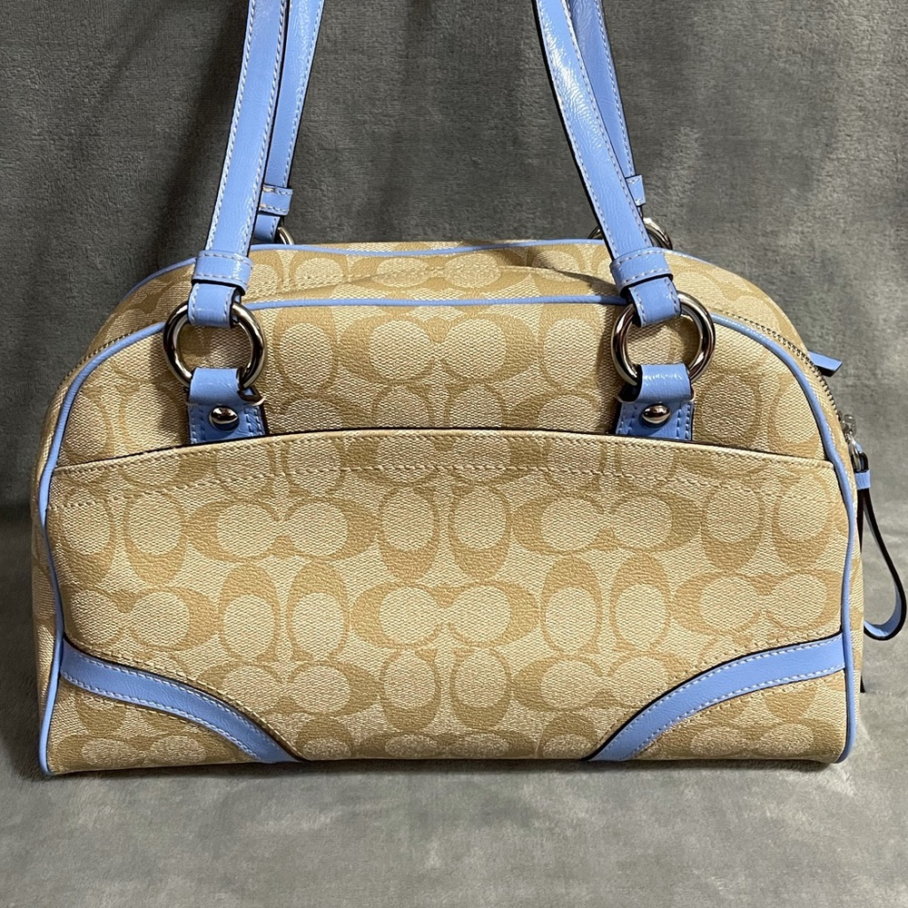 ❌SOLD❌ NWOT Coach Signature Peyton Shoulder Purse! - Picture 6 of 8